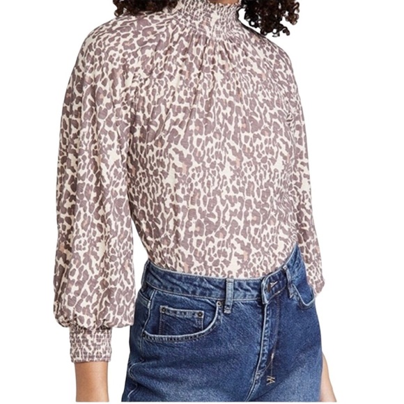 Nation LTD Melanie Leopard Print Pima Cotton Cream Brown Smocked Top Size XS - Picture 2 of 11